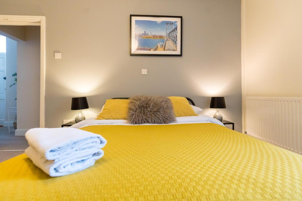 The Ella Fitzgerald - Modern 2 Bedroom Apartment, Super Close To City Centre คาร์ดิฟฟ์ ภายนอก รูปภาพ