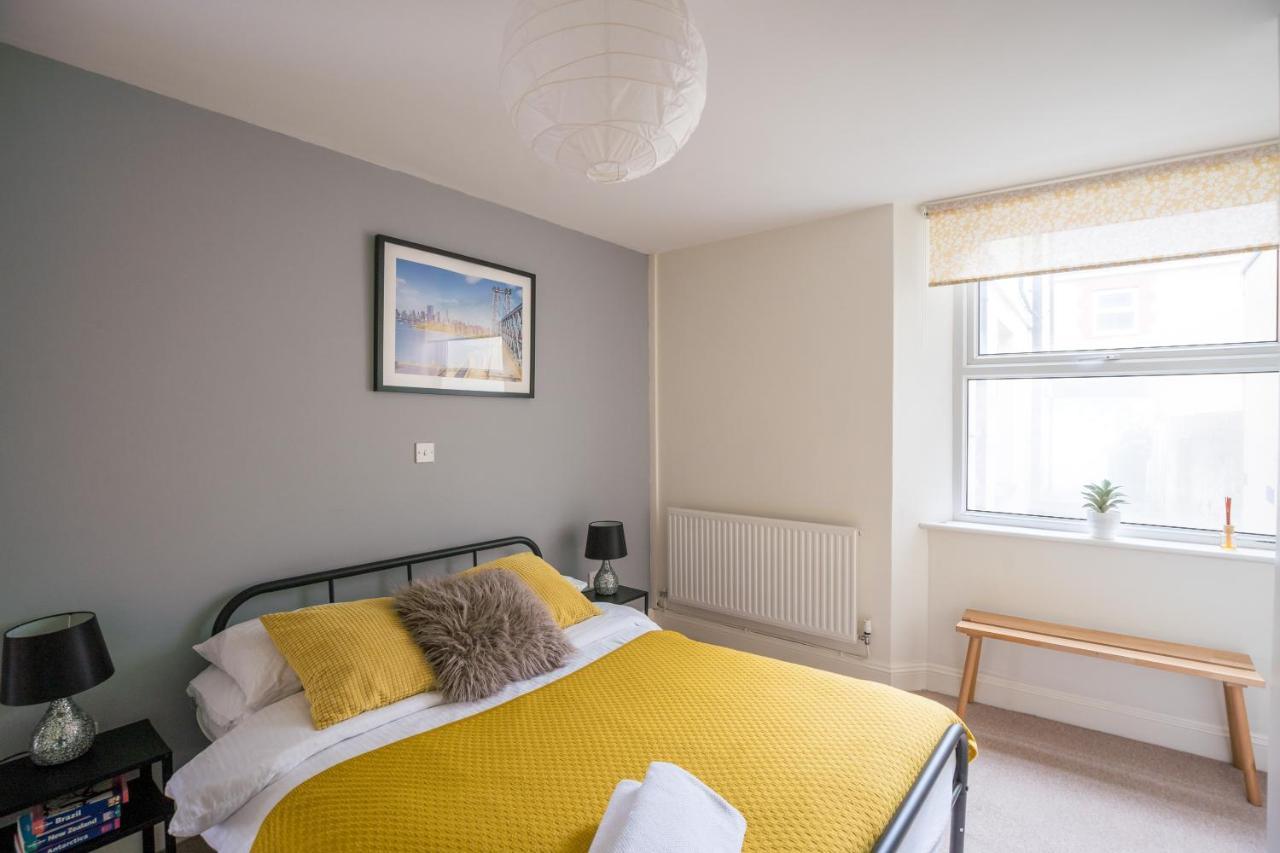 The Ella Fitzgerald - Modern 2 Bedroom Apartment, Super Close To City Centre คาร์ดิฟฟ์ ภายนอก รูปภาพ