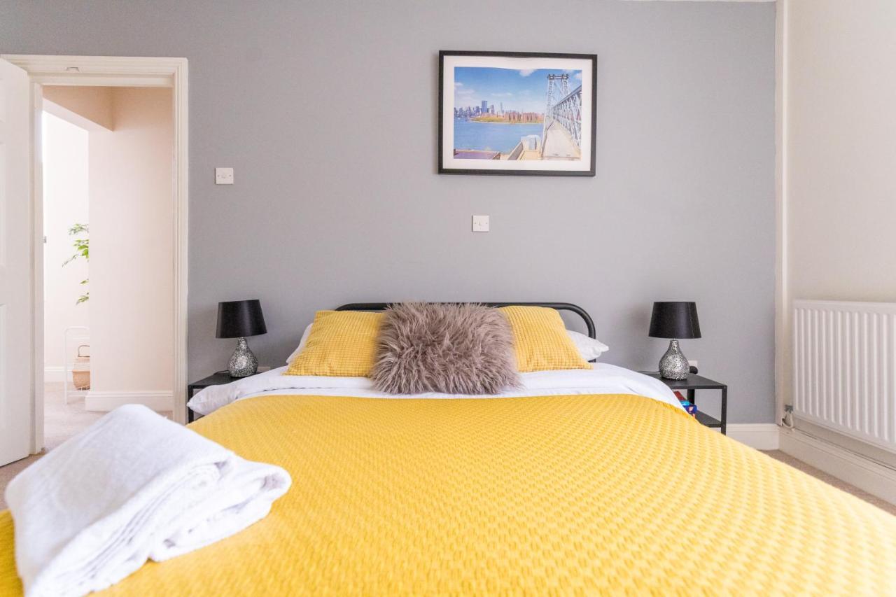 The Ella Fitzgerald - Modern 2 Bedroom Apartment, Super Close To City Centre คาร์ดิฟฟ์ ภายนอก รูปภาพ