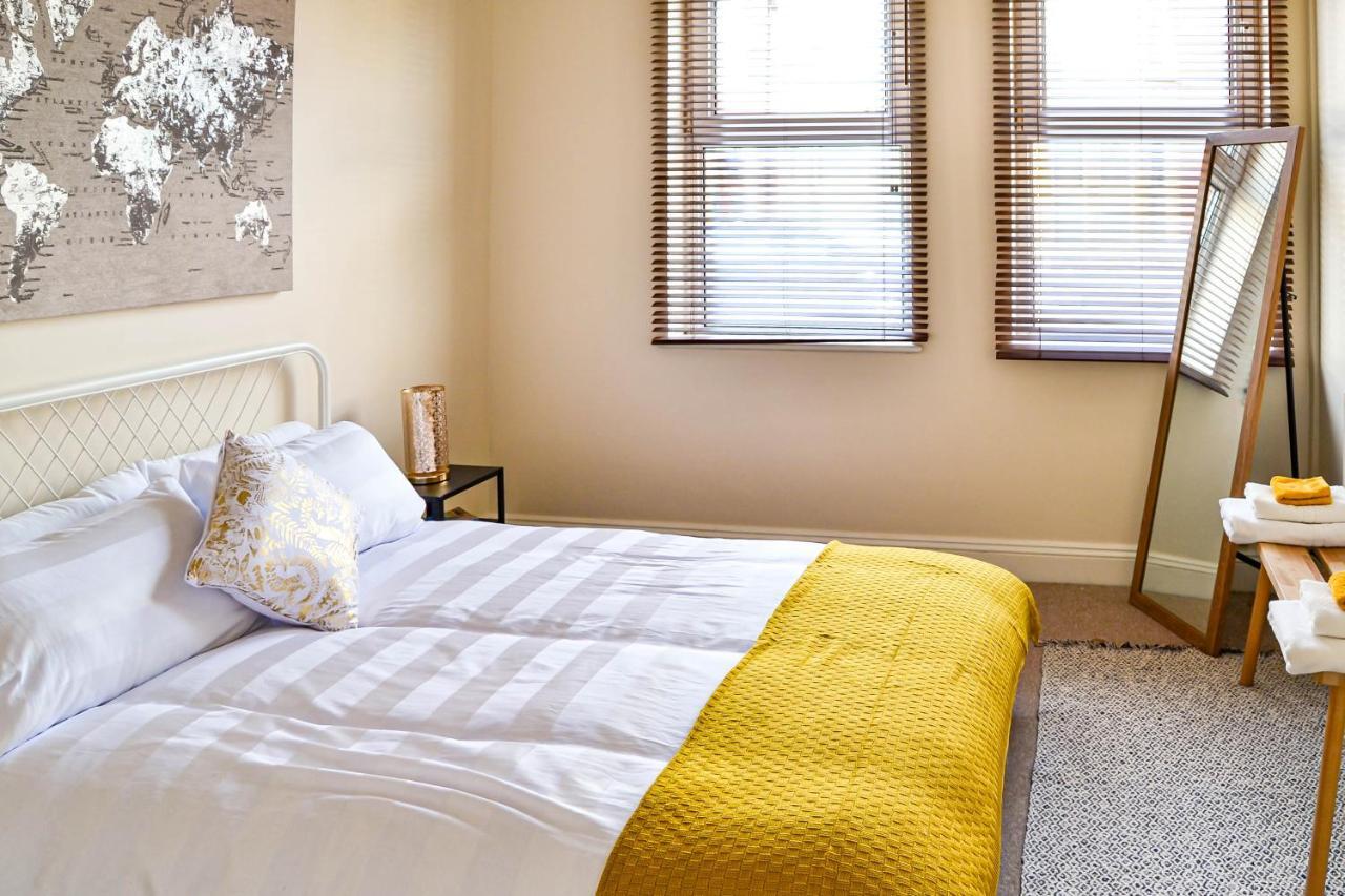 The Ella Fitzgerald - Modern 2 Bedroom Apartment, Super Close To City Centre คาร์ดิฟฟ์ ภายนอก รูปภาพ